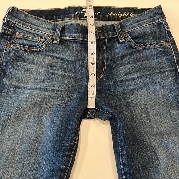 7 For All Mankind Straight Leg Mid Rise Size 26 - Picture 6 of 16